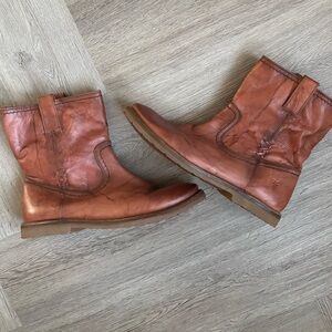 Frye Tan Leather Boots